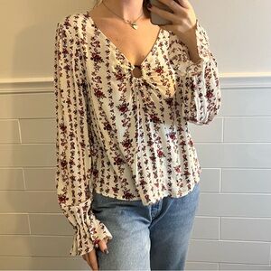 White Floral Print Long Sleeve Blouse